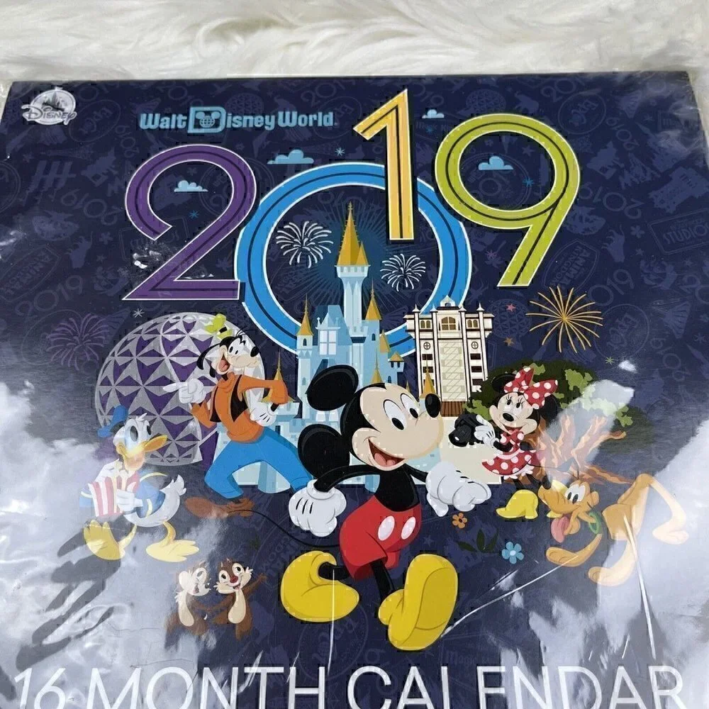 NEW Disney Parks 2018-2019 Wall Calendar 16 Months Walt Disney World Colorful